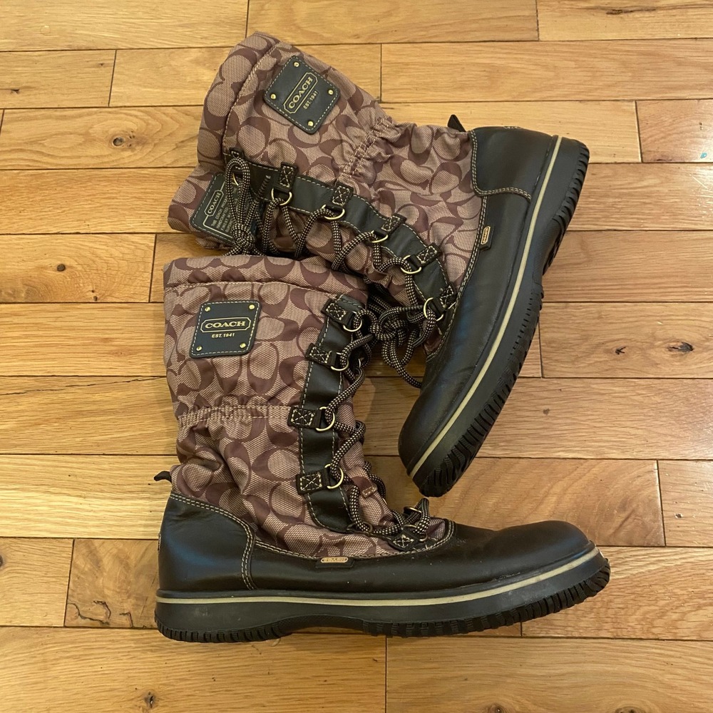Coach Shaine Brown Monogram Signature Canvas Leather Winter Snow Boots 8B Q1302